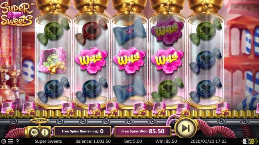 Super Sweets slot screenshot 