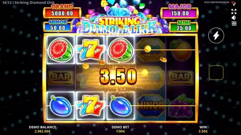 Striking Diamond: Running Wins slot screenshot 3