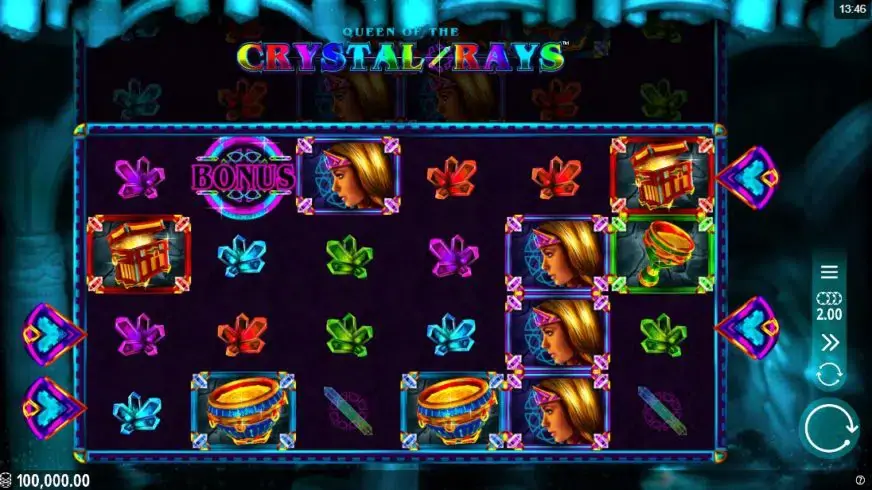 Queen of the Crystal Rays slot screenshot 