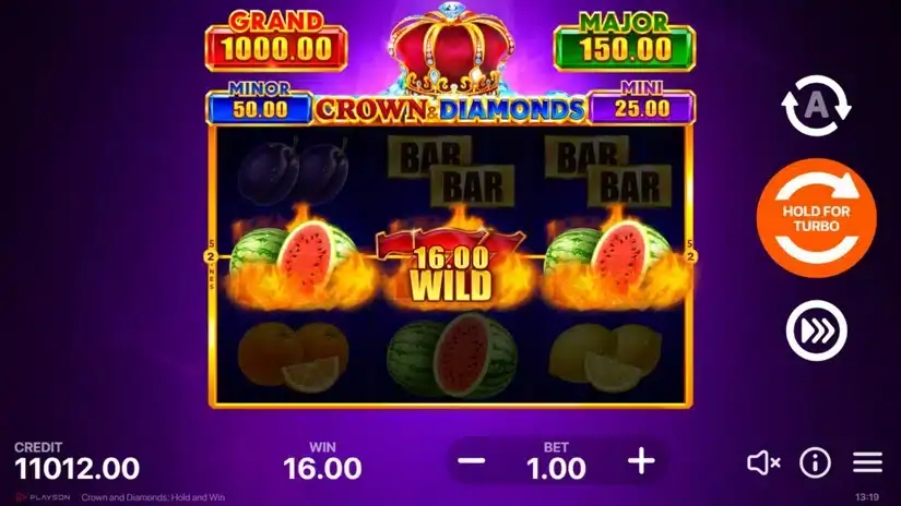 Crown & Diamonds: Hold and Win slot screenshot 2