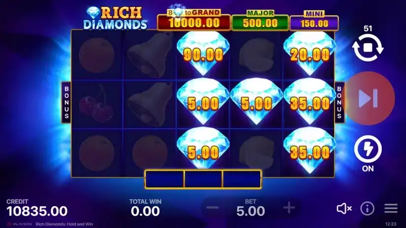 Rich Diamonds: Hold and Win slot screenshot 5