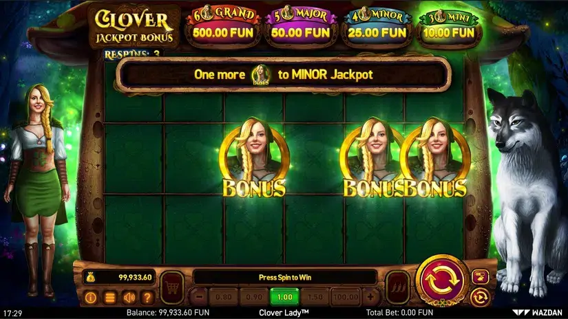 Clover Lady™ slot screenshot 4